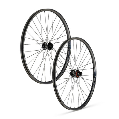 Gnarly 30 Boost 29" Carbon Mtn Bike Wheels Hero
